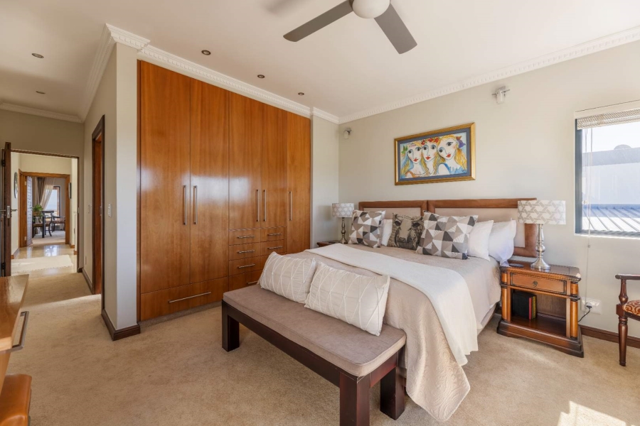 5 Bedroom Property for Sale in Oubaai Western Cape